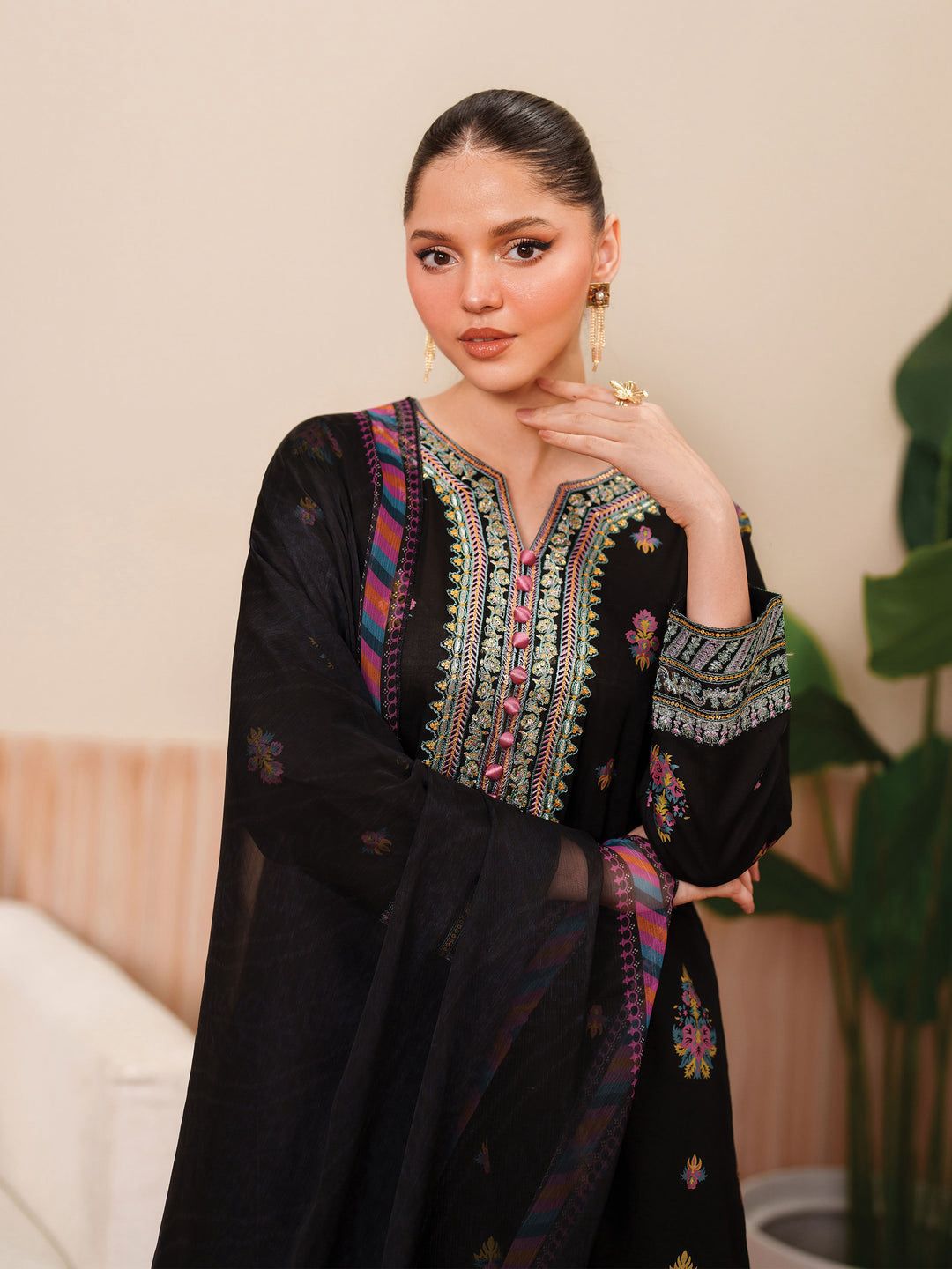 Heavy Embroidered Dhanak Winter suit